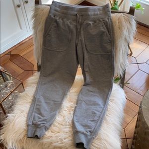 Lululemon gray women’s joggers sz 4